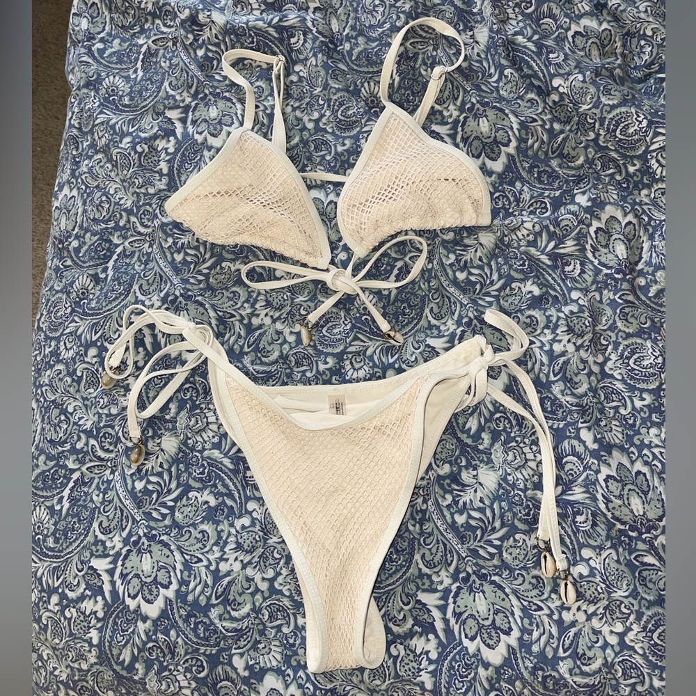 White net bikini
